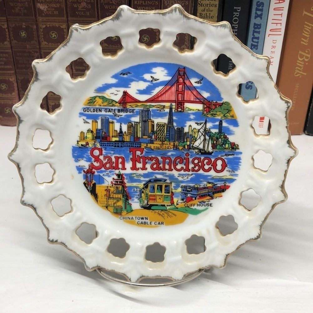 VINTAGE San Francisco Collector Plate O404